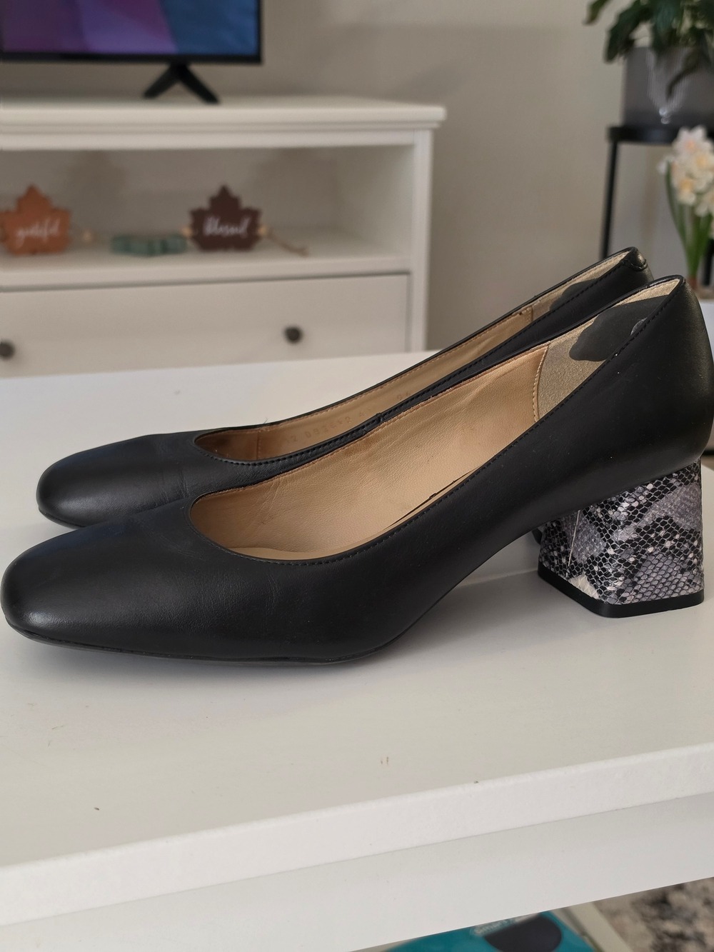 Geox Black Leather Pumps with Snakeskin Block Heel Size 41 - Picture 5 of 8